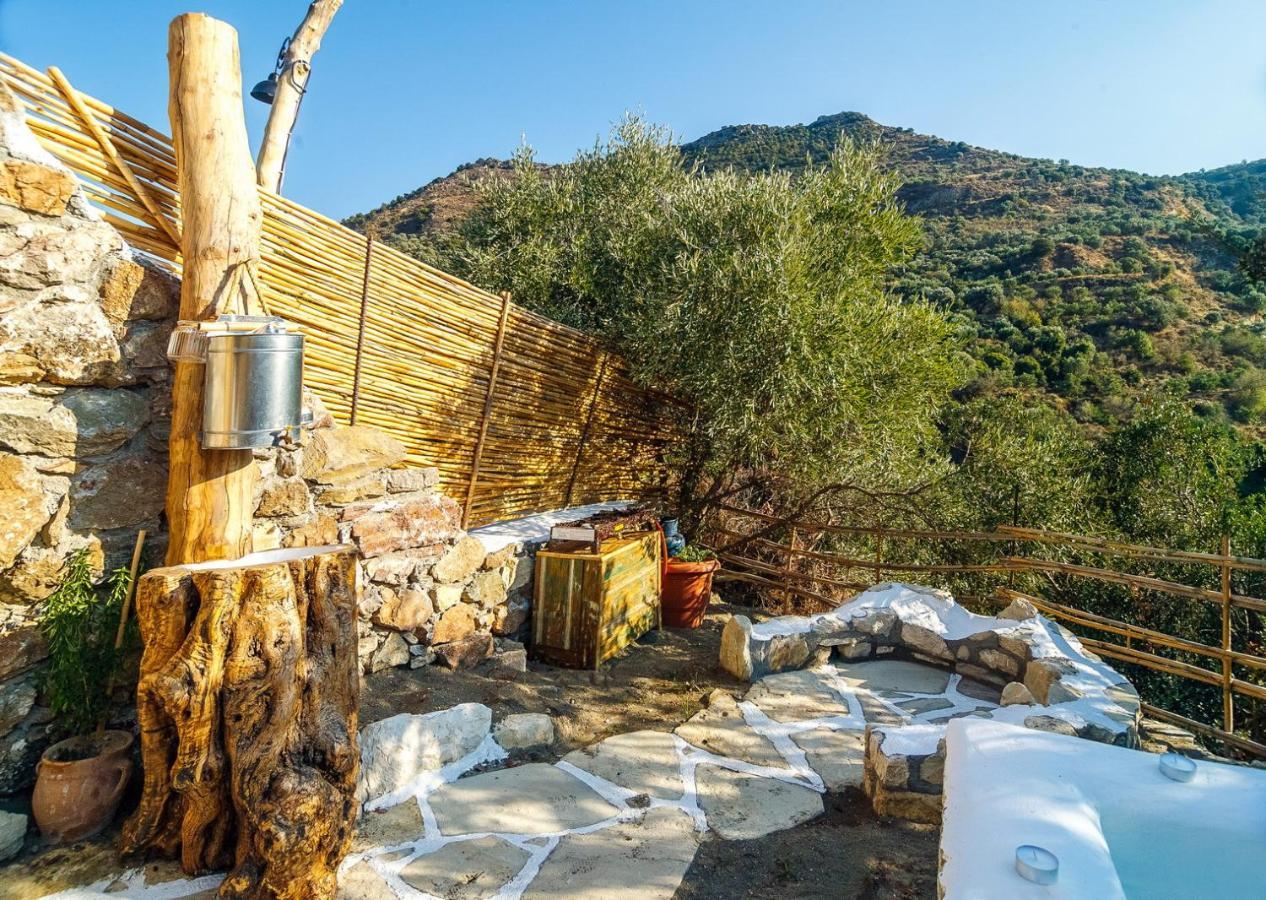 Kamihis Farm House Experience Zaros Bagian luar foto