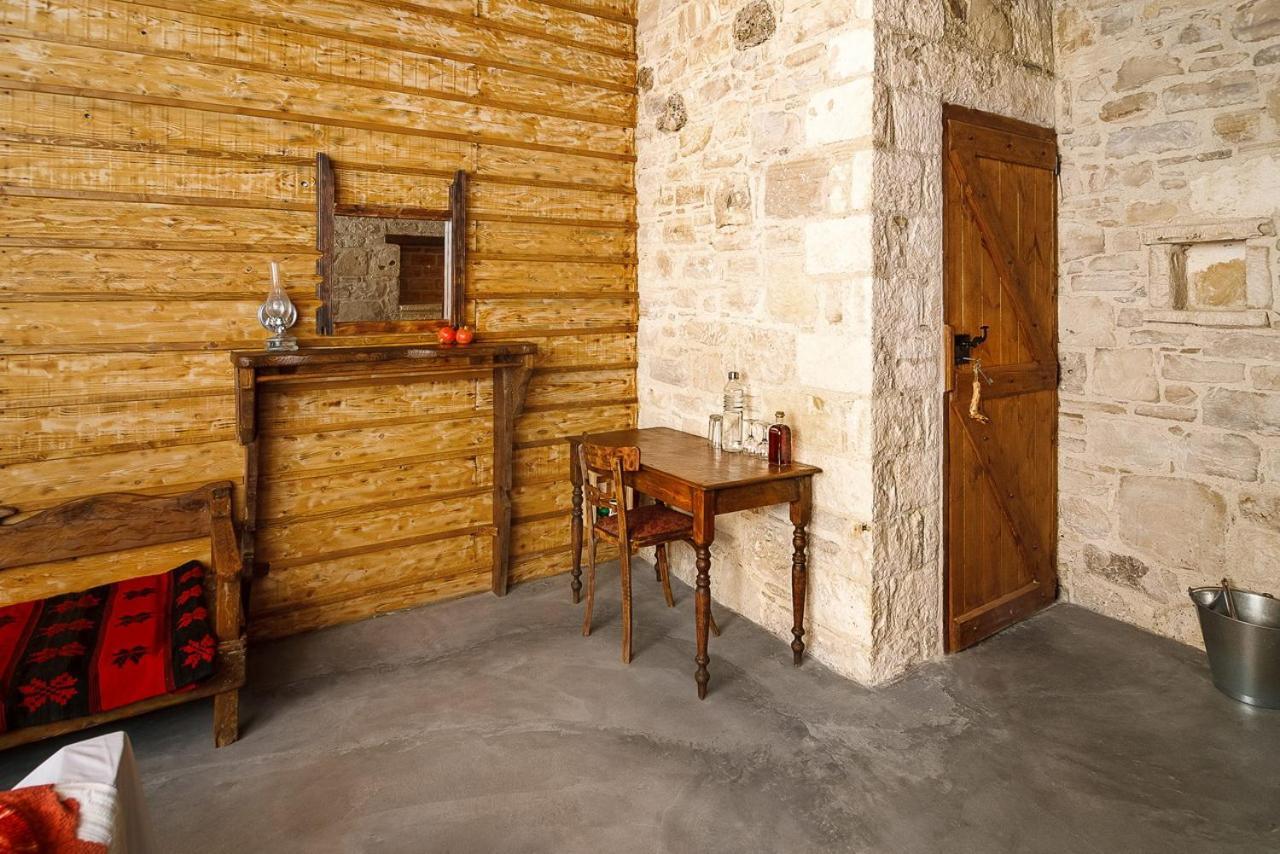 Kamihis Farm House Experience Zaros Bagian luar foto