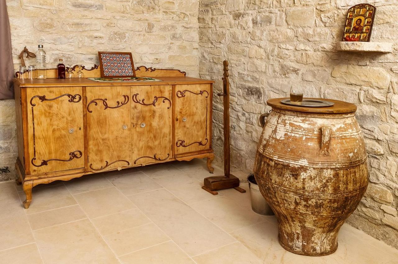 Kamihis Farm House Experience Zaros Bagian luar foto