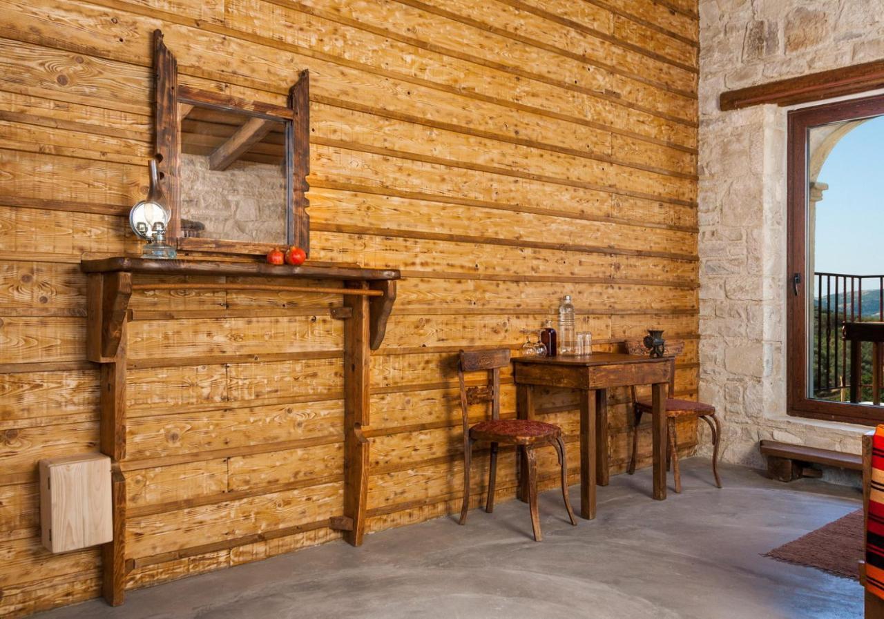 Kamihis Farm House Experience Zaros Bagian luar foto