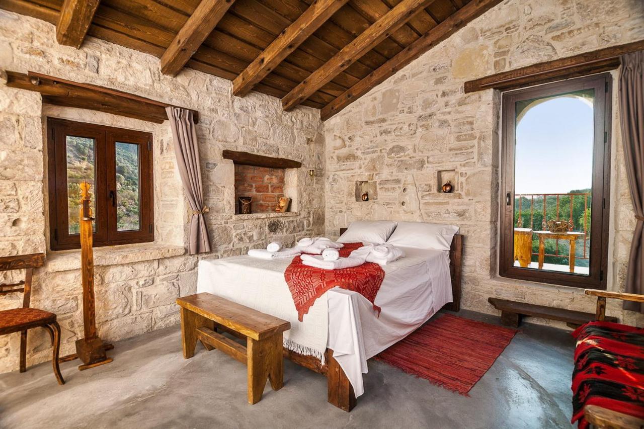 Kamihis Farm House Experience Zaros Bagian luar foto