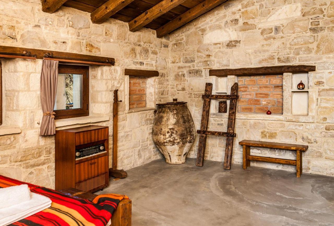 Kamihis Farm House Experience Zaros Bagian luar foto