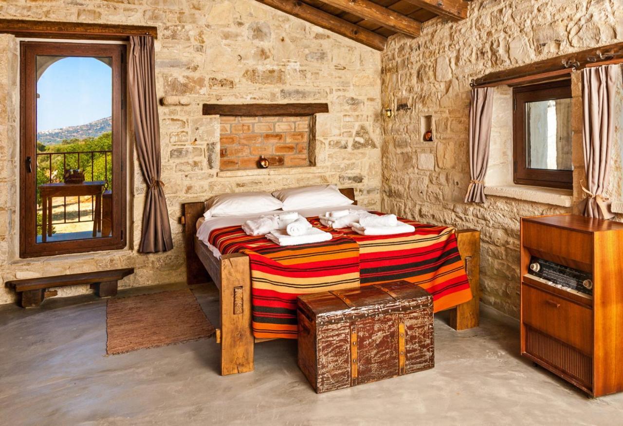 Kamihis Farm House Experience Zaros Bagian luar foto