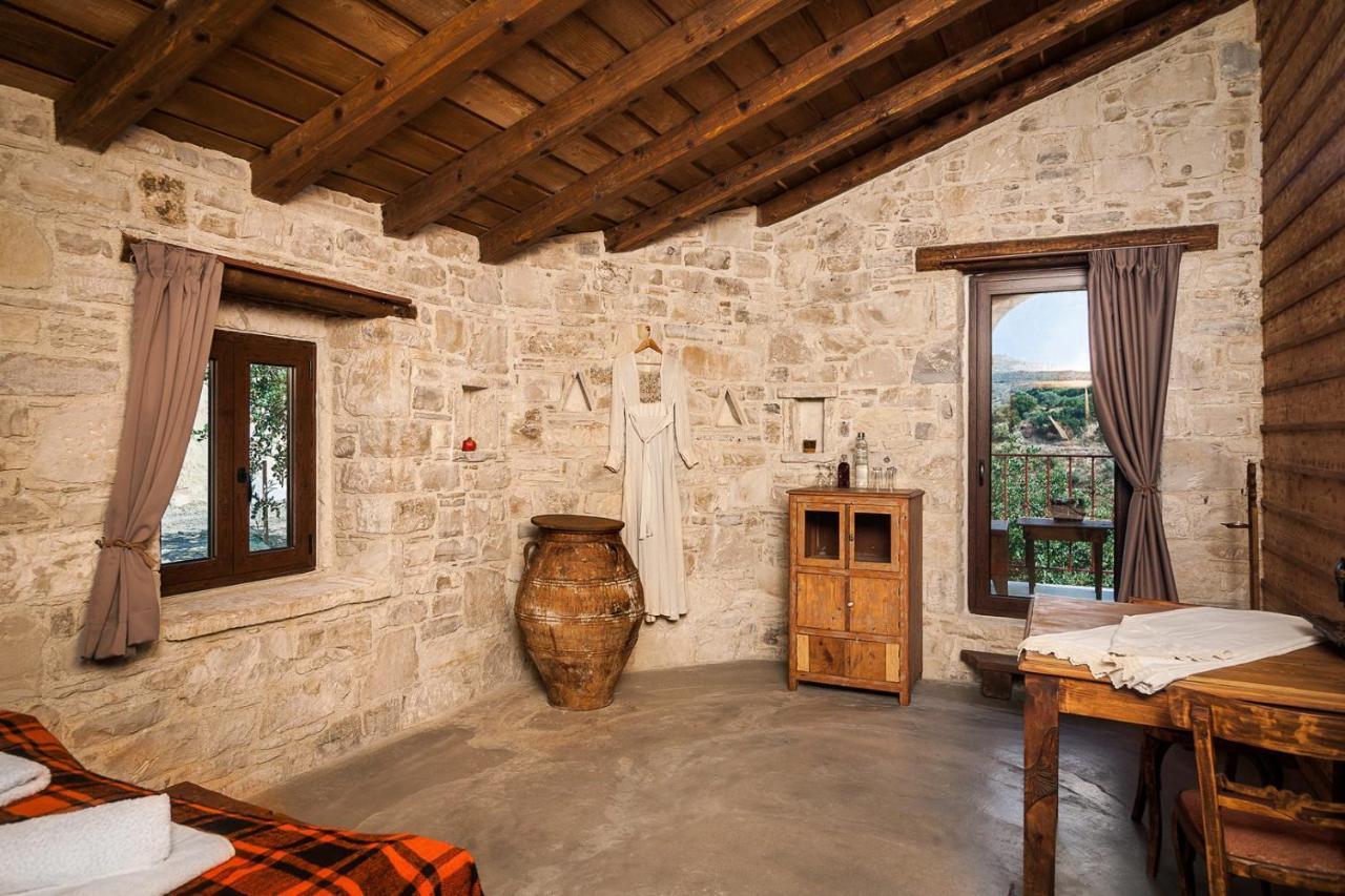 Kamihis Farm House Experience Zaros Bagian luar foto